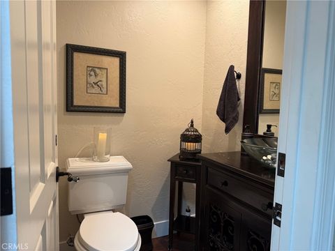 Tiny photo for 38220 Oaktree Loop, Murrieta, CA 92562 (MLS # SW26071186)