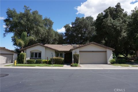 Tiny photo for 38220 Oaktree Loop, Murrieta, CA 92562 (MLS # SW26071186)