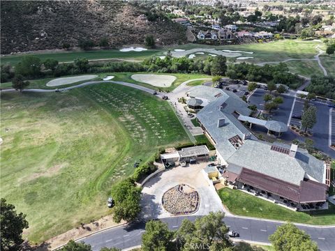 Tiny photo for 38220 Oaktree Loop, Murrieta, CA 92562 (MLS # SW26071186)