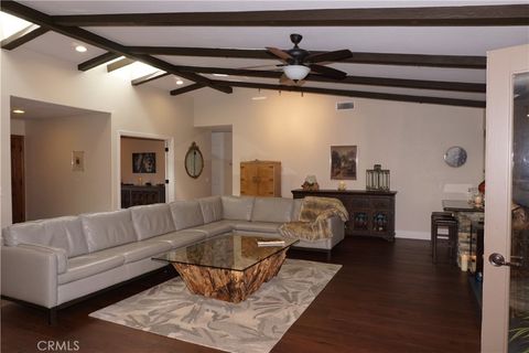 Tiny photo for 38220 Oaktree Loop, Murrieta, CA 92562 (MLS # SW26071186)