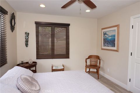 Tiny photo for 38220 Oaktree Loop, Murrieta, CA 92562 (MLS # SW26071186)