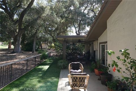 Tiny photo for 38220 Oaktree Loop, Murrieta, CA 92562 (MLS # SW26071186)