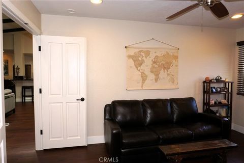 Tiny photo for 38220 Oaktree Loop, Murrieta, CA 92562 (MLS # SW26071186)