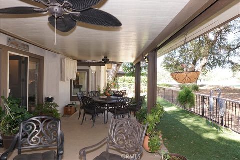 Tiny photo for 38220 Oaktree Loop, Murrieta, CA 92562 (MLS # SW26071186)