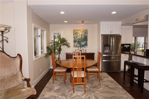 Tiny photo for 38220 Oaktree Loop, Murrieta, CA 92562 (MLS # SW26071186)