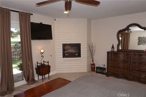Tiny photo for 38220 Oaktree Loop, Murrieta, CA 92562 (MLS # SW26071186)
