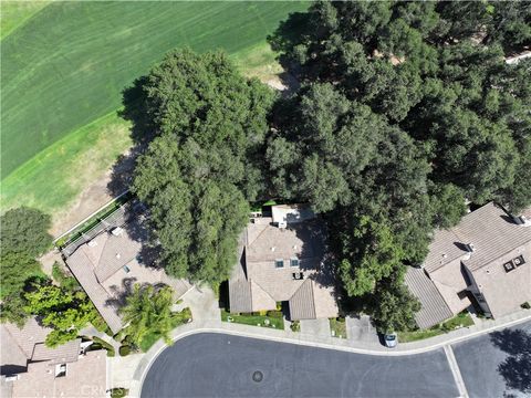 Tiny photo for 38220 Oaktree Loop, Murrieta, CA 92562 (MLS # SW26071186)