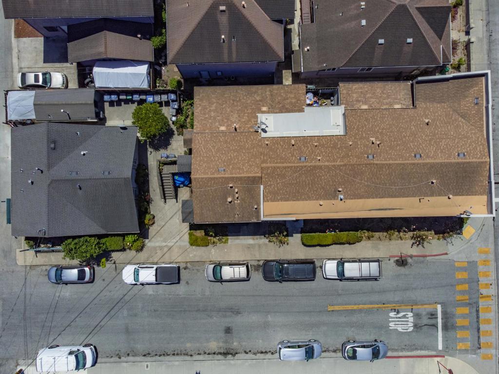 406 E 5th Street