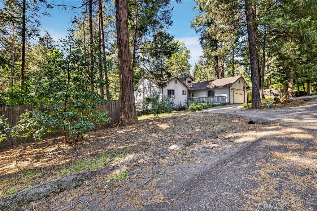 14847 Crescent