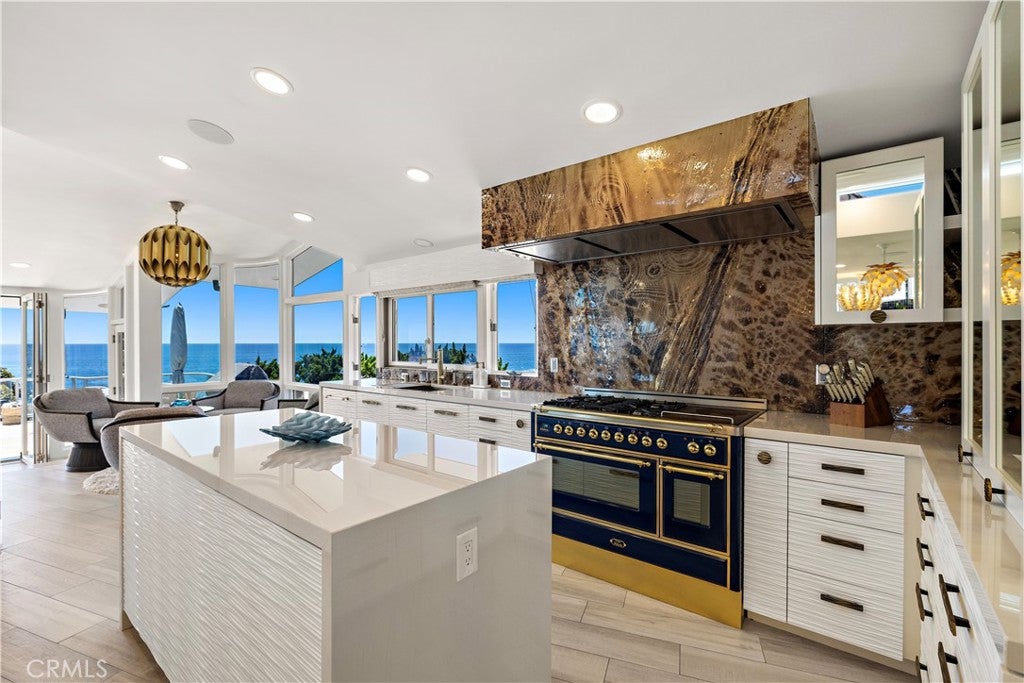 594 Cliff Drive, Laguna Beach CA 92651 - Photo 9