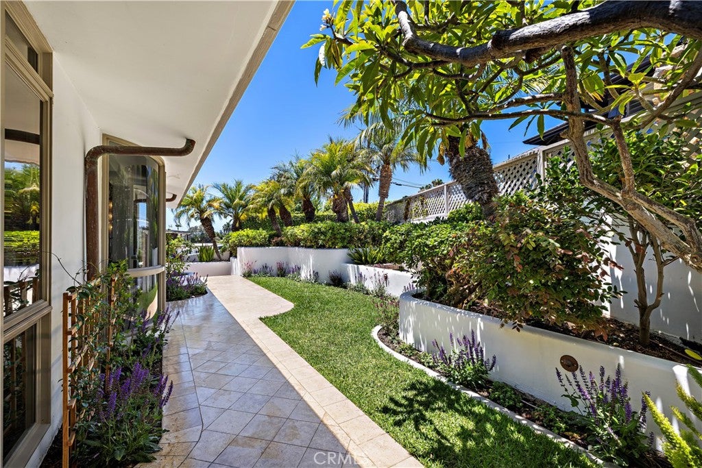 594 Cliff Drive, Laguna Beach CA 92651 - Photo 32