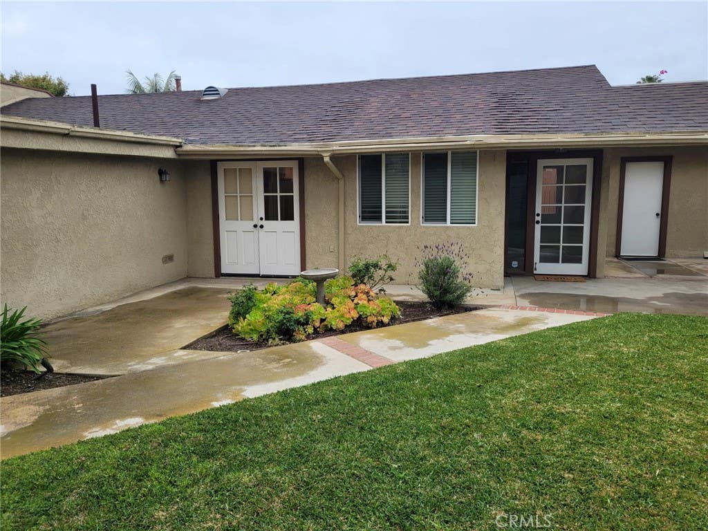 Photo of 2212 Laurel PL, Newport Beach, CA 92663 (MLS # OC26179496)