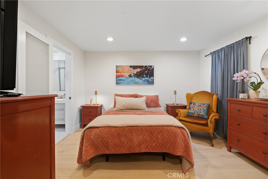 Marina Pacifica (MRP) - Residential