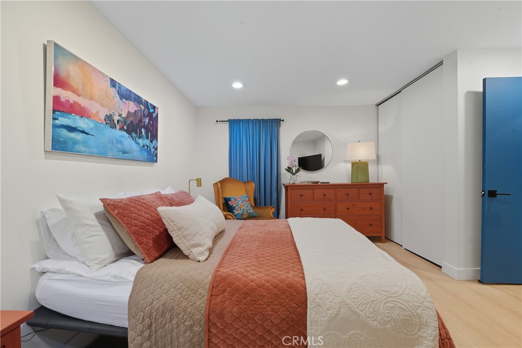 Marina Pacifica (MRP) - Residential