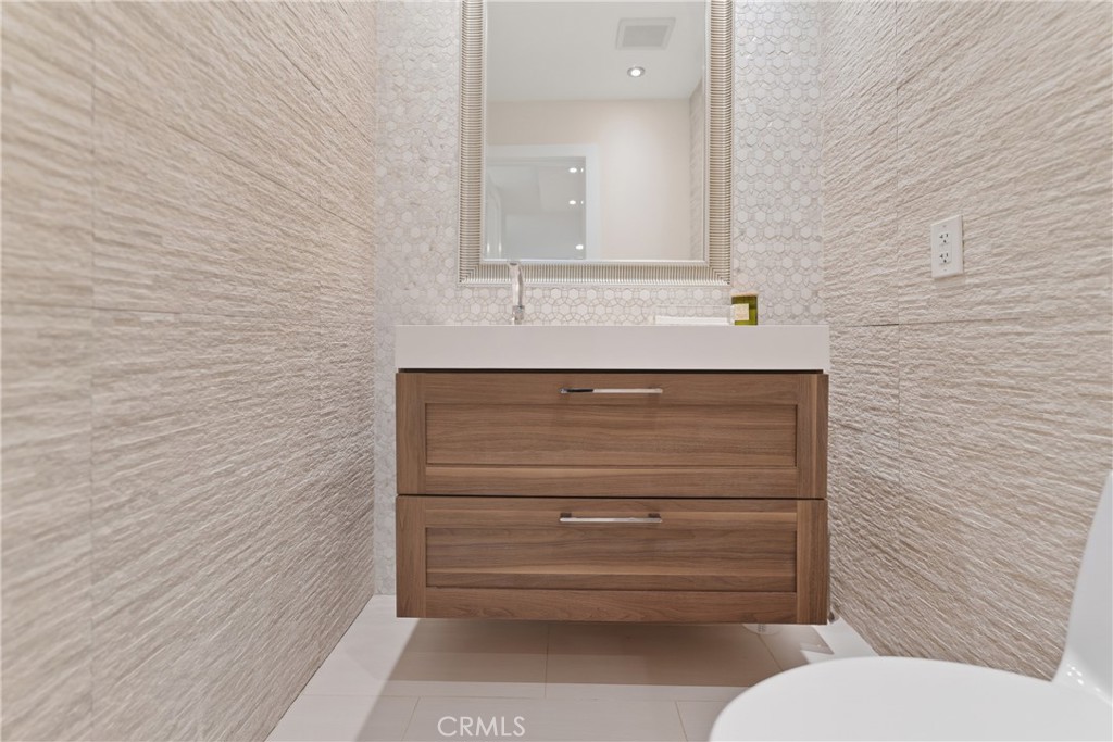 Marina Pacifica (MRP) - Residential