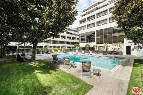880 W 1st Street 707 Los Angeles CA 90012