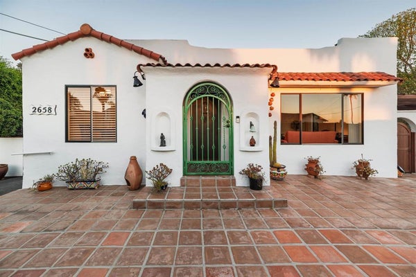 2658 HIGHLAND DR, CARLSBAD, CA 92008 - Image bbf4c2a446c4d1eefc3ded73e85b5e30/4056569791