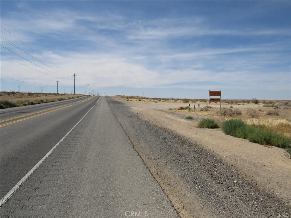 10933 Sierra Road