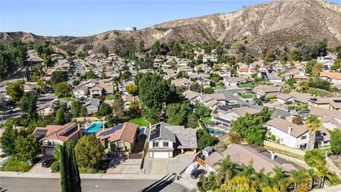 Photo of 28647 Visco Court, Saugus, CA 91390 (MLS # SR25250253) Photo of 28647 Visco Court, Saugus, CA 91390 (MLS # SR25250253)