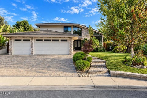 Photo of 486 Raindance Street, Thousand Oaks, CA 91360 (MLS # V1-38898)