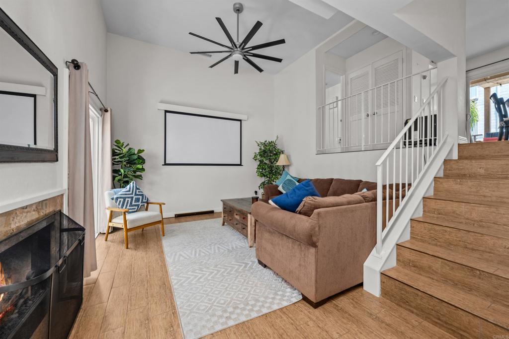368 Hemlock Ave