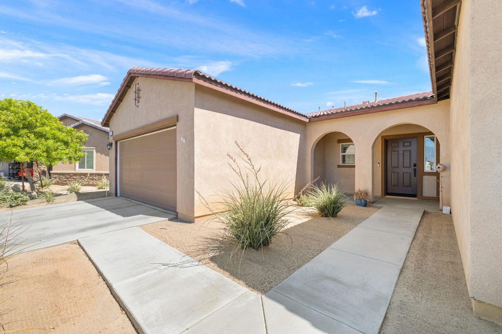 42532 Saragoza Court