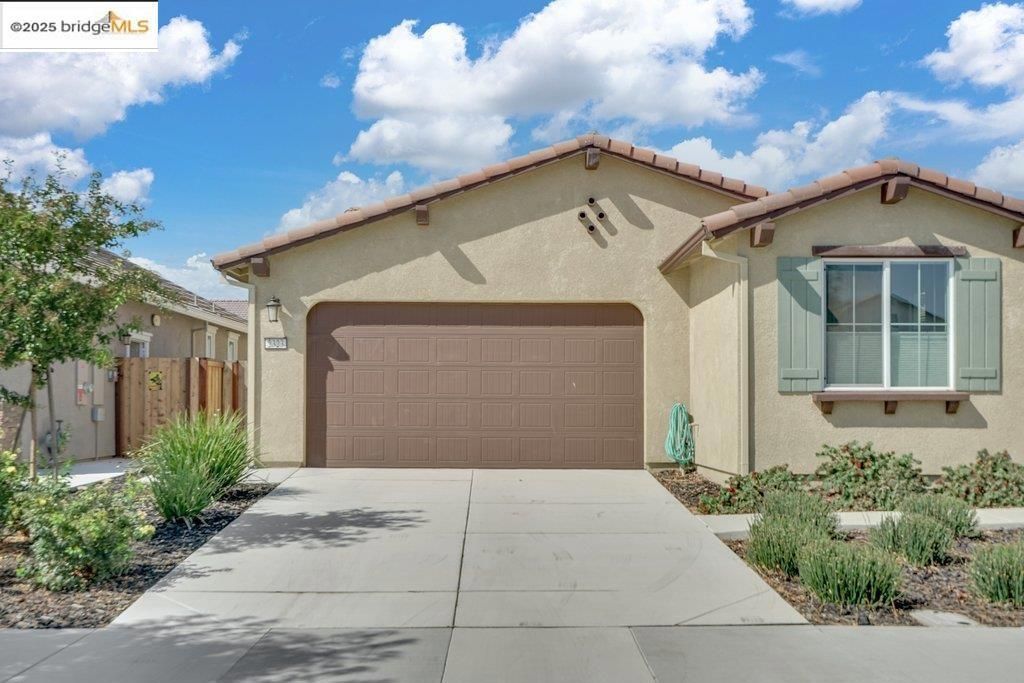 Photo of 2323 Espana Ln Ln, Rio Vista, CA 94571 (MLS # 41113274)
