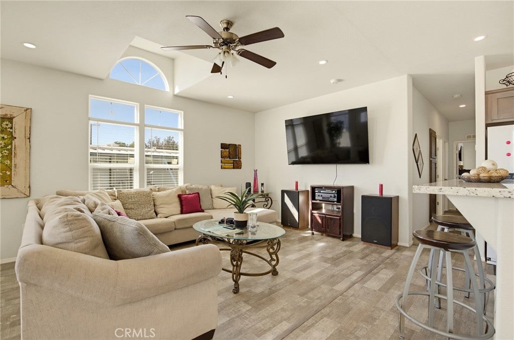 4444 E Avenue R 122