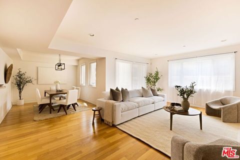 Photo of 325 Arnaz Drive #304, Los Angeles, CA 90048 (MLS # 26633001)