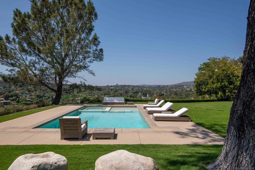 Rancho Santa Fe - Residential