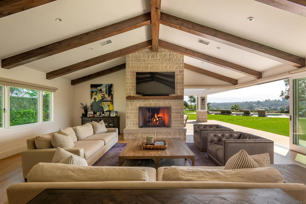 Rancho Santa Fe - Residential