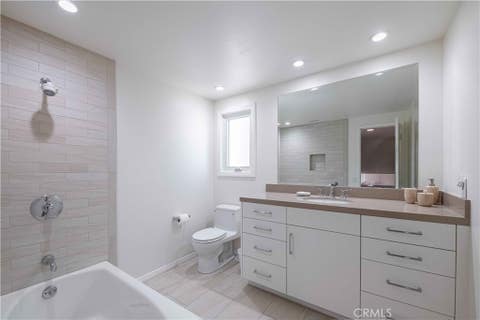 Tiny photo for 5629 Rainbow Crest Drive, Agoura Hills, CA 91301 (MLS # SR26120756)