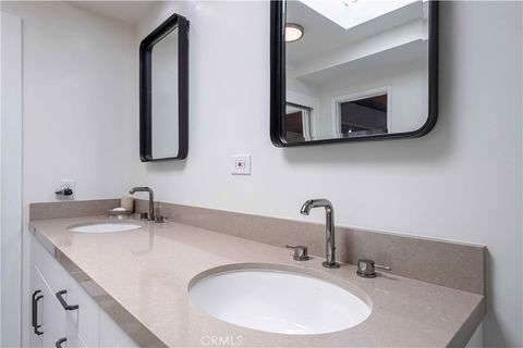 Tiny photo for 5629 Rainbow Crest Drive, Agoura Hills, CA 91301 (MLS # SR26120756)