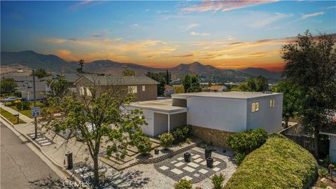 Tiny photo for 5629 Rainbow Crest Drive, Agoura Hills, CA 91301 (MLS # SR26120756)