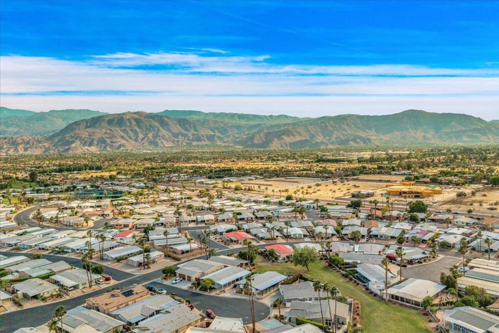 Palm Desert Greens - Manufactured In Park