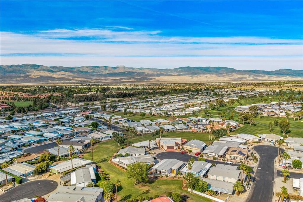 Palm Desert Greens - Manufactured In Park