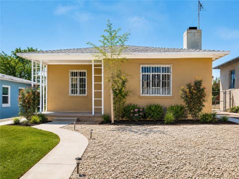 Photo of 16745 Verde ST, Victorville, CA 92395 (MLS # CV26171137)