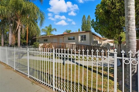 Photo of 7958 Tampa Ave, Reseda, CA 91335 (MLS # SR25224258)