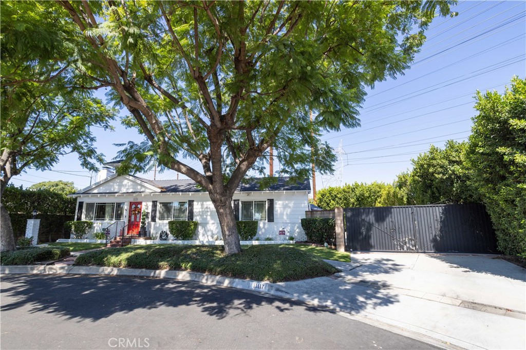 Properties 11117 Sylvan Street