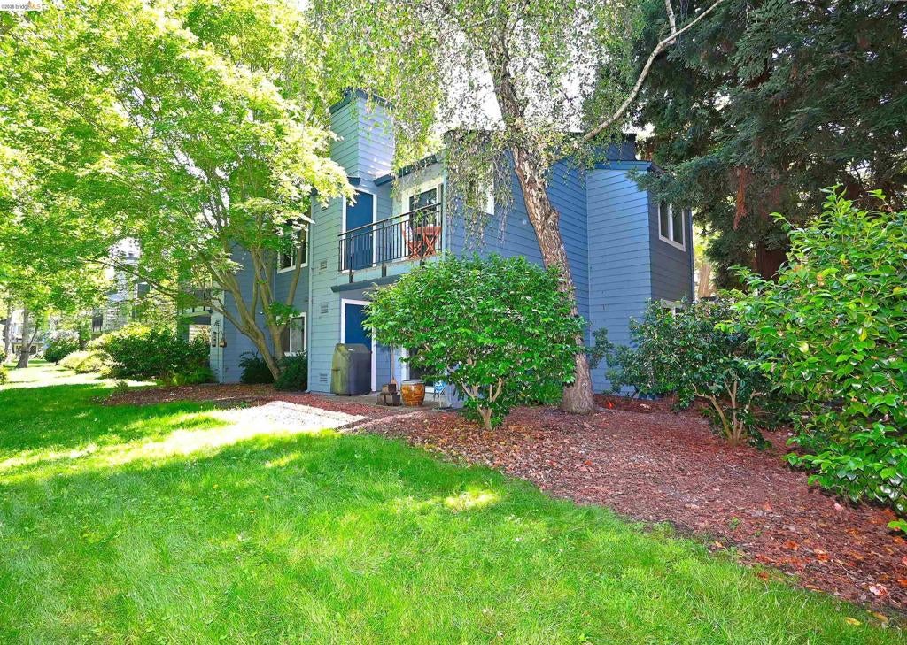 40 Emery Bay Dr Dr