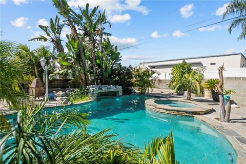 Photo of 1243 Raymond Ave, Glendale, CA 91201 (MLS # GD26034754)