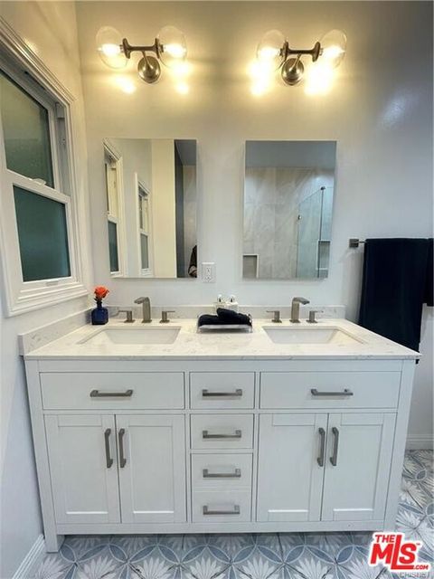 Tiny photo for 601 S Sweetzer Avenue #B, Los Alamitos, CA 90048 (MLS # 26718195)