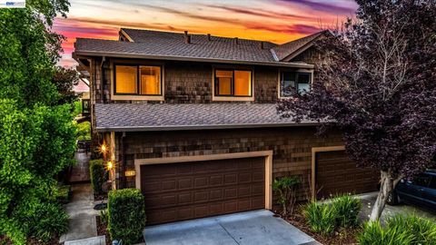 Photo of 43338 Banda Ter Ter, Fremont, CA 94539 (MLS # 41130584)