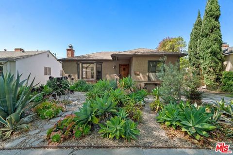 Photo of 2411 Castle Heights Avenue, Los Angeles, CA 90034 (MLS # 26694057)