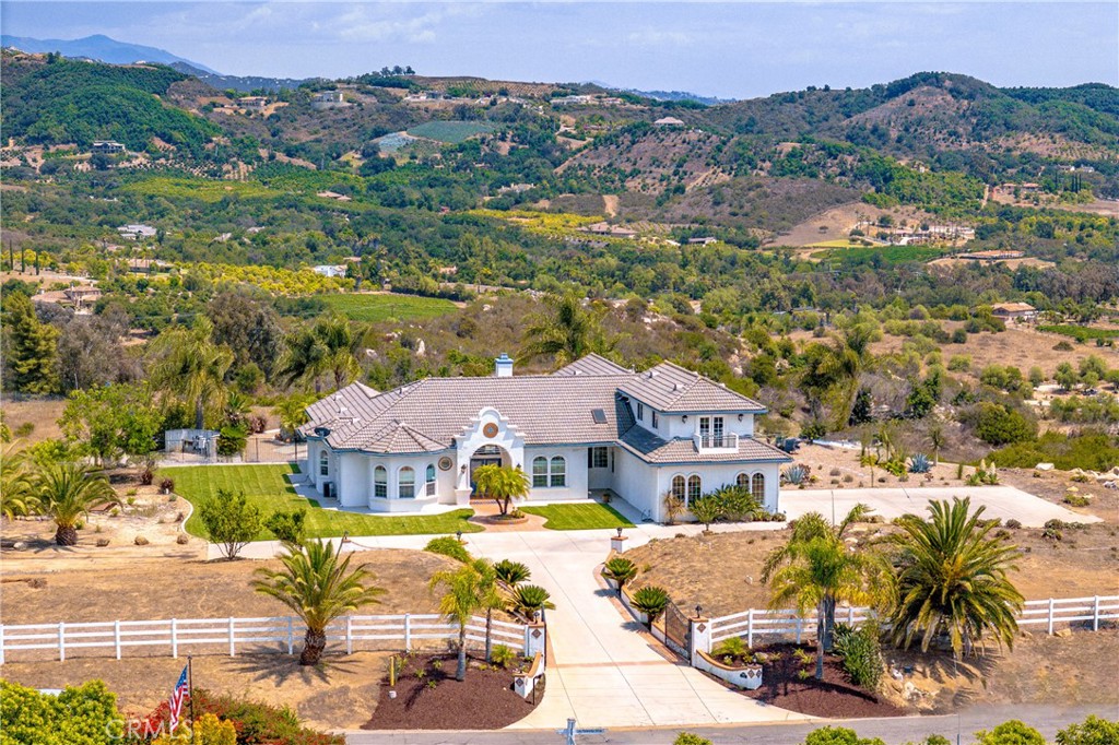 25025 Las Palmeras Drive