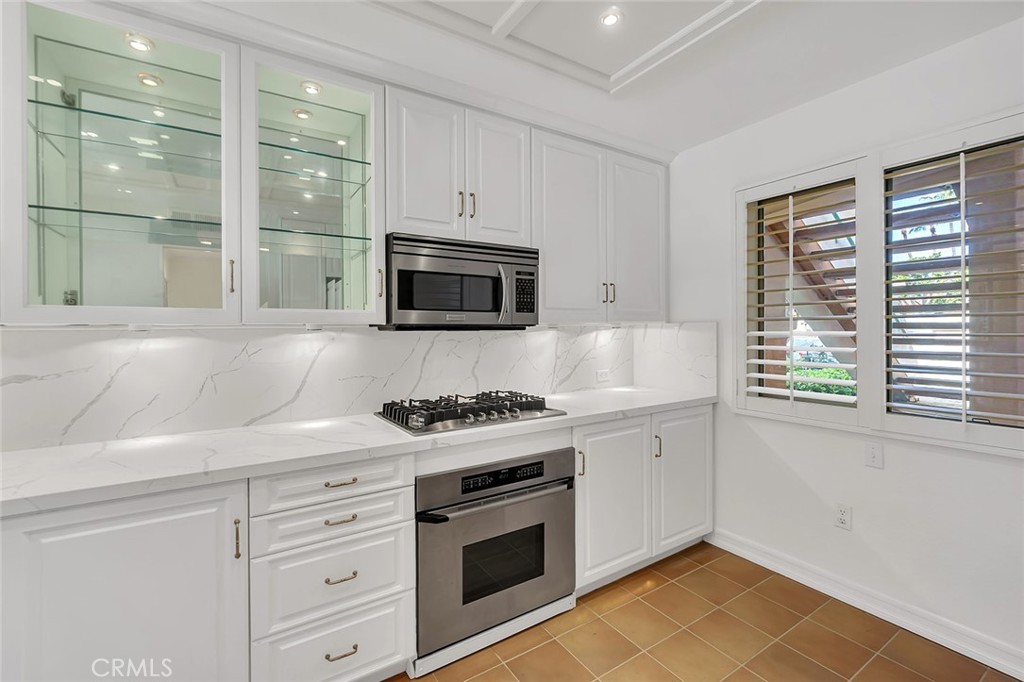 172 Villa Point Drive