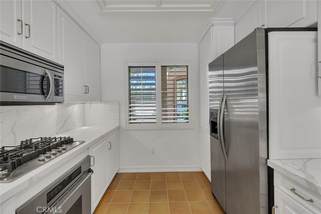 172 Villa Point Drive, Newport Beach CA 92660