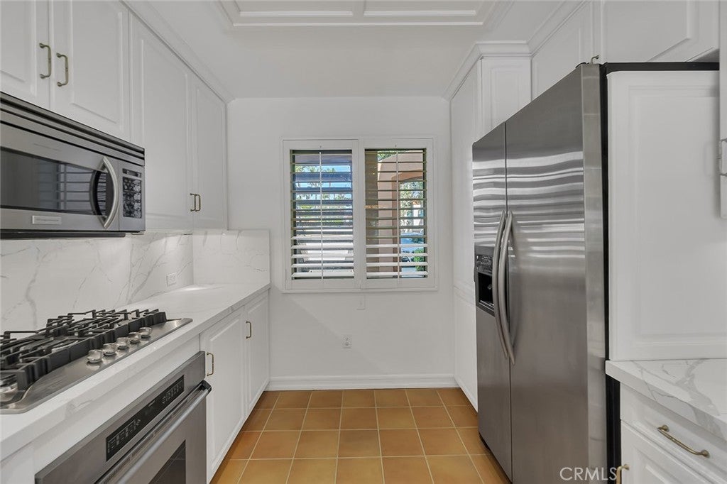 172 Villa Point Drive, Newport Beach CA 92660