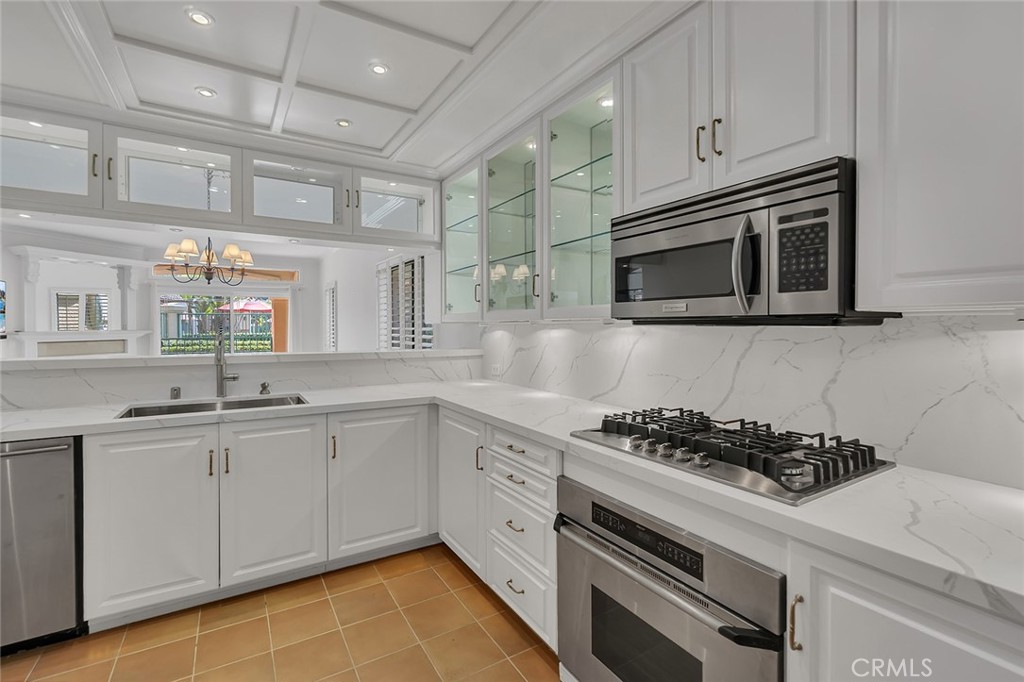 172 Villa Point Drive