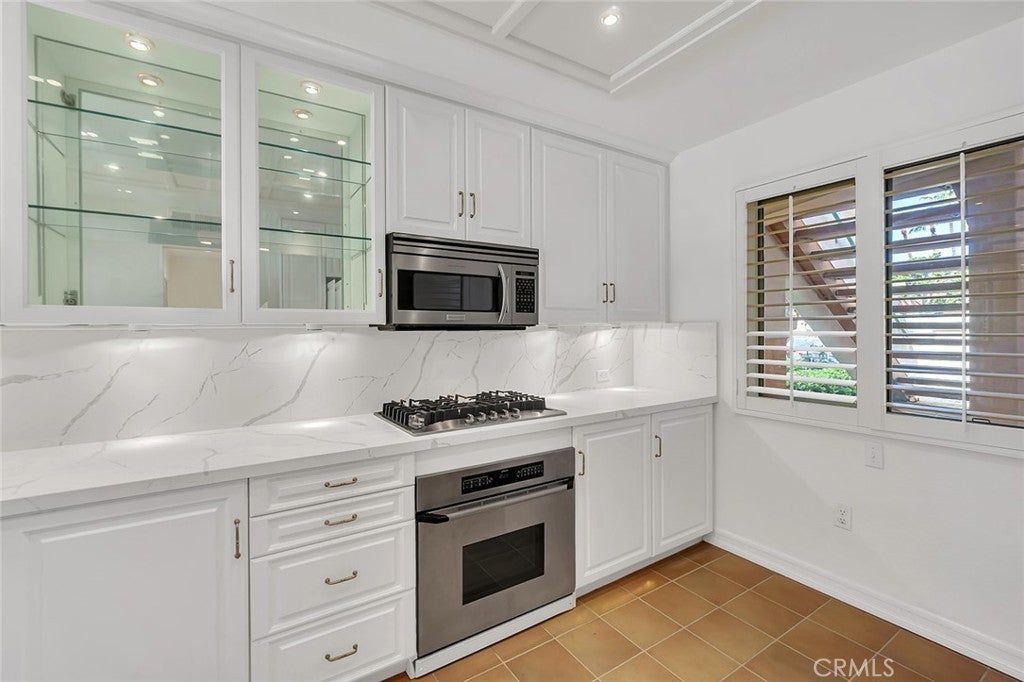 172 Villa Point Drive